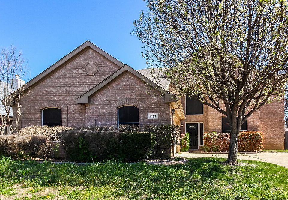 1st image of 1483 Applewood Dr