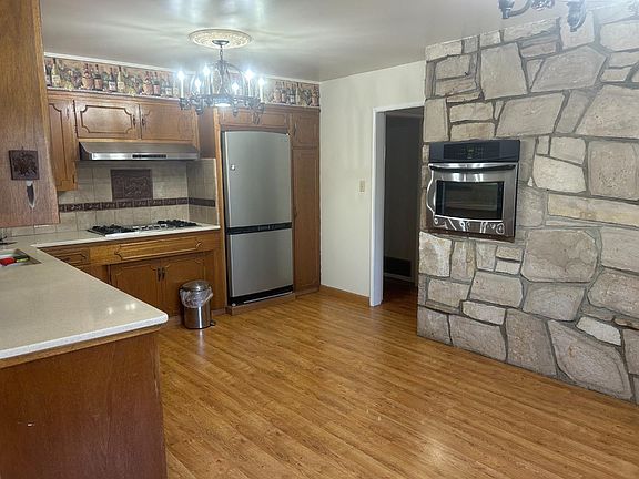 4th image of 346 7th St