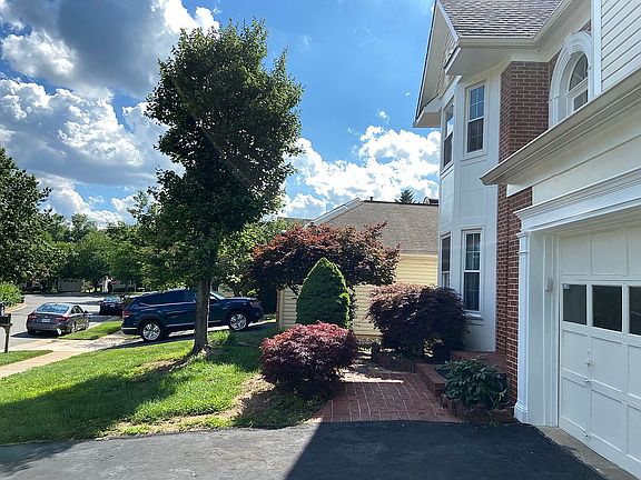 4th image of 5618 Schoolfield Ct