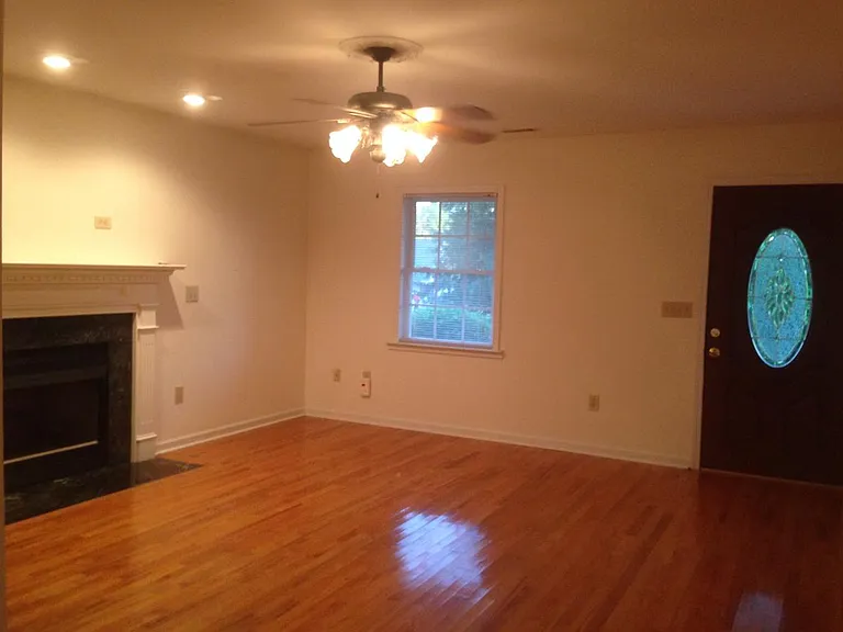 Fireplace, Ceiling Fan, Hardwood Floors, Recessed Lights