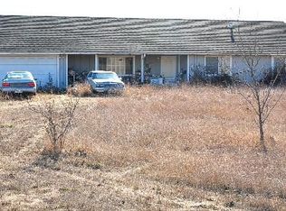 7392 Crews Rd, Gilroy, CA 95020