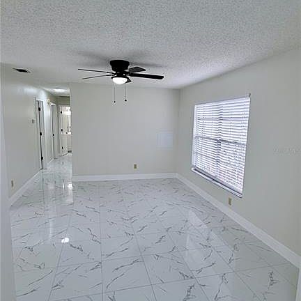 4th image of 2016 Woodbridge Ln