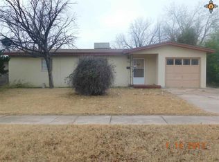1809 Rincon St, Carlsbad, NM 88220