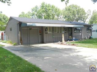 5524 SW 15th St, Topeka, KS 66604