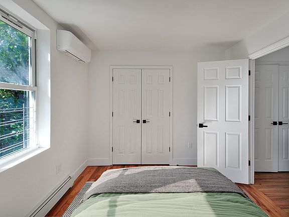 3rd image of 1106 De Kalb Ave #3