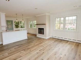 64 Prospect Rd, Centerport, NY 11721