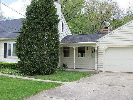 2nd image of 2519 White Oaks Dr