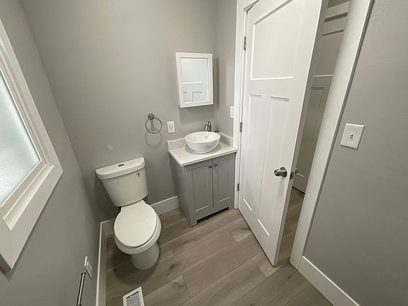 5th image of 663 E Downington Ave