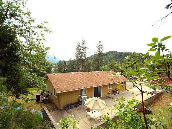 3rd image of 12748 Water Gap Rd