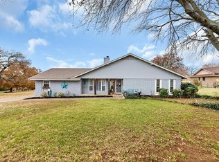 705 Ridgeway Rd, Joshua, TX 76058