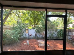 1760 Castle Rock Rd, Tampa, FL 33612