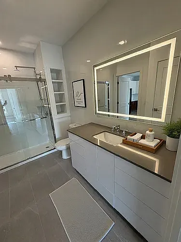 Residences at Sharon Gallery — Photo 52