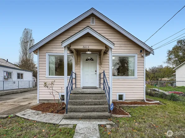 8435 46th ave S, Seattle, WA 98118