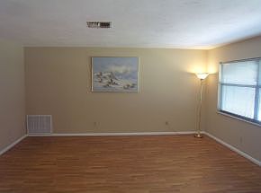 4th image of 3369 N Honeylocust Dr