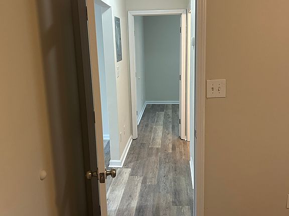 3rd image of 1606 Troy Dr