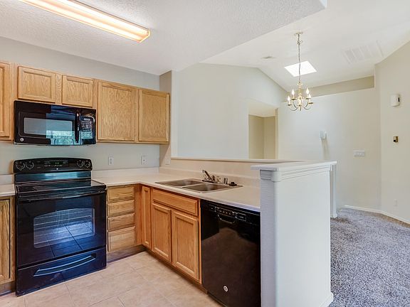 5th image of 7817 Louisiana Blvd NE Unit 801