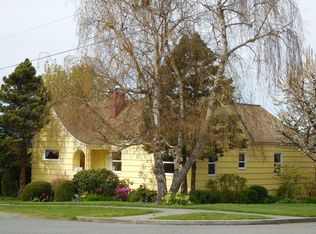 2102 10th St, Anacortes, WA 98221