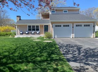 11 West Rd, Niantic, CT 06357