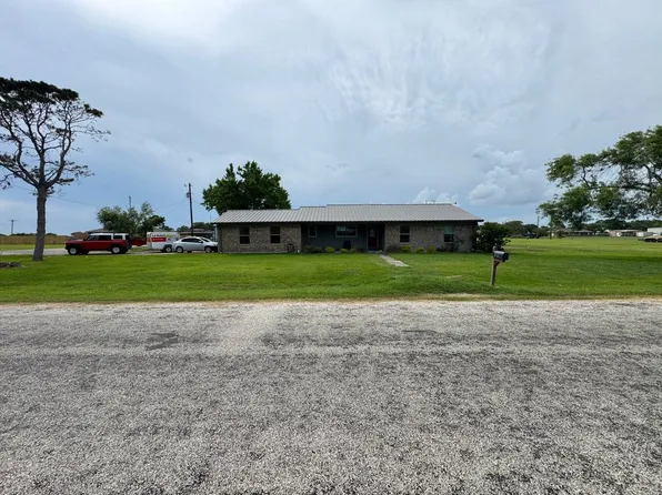 212 Golden Glow St, Victoria, TX 77905