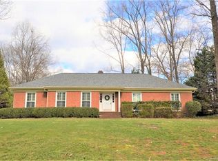 2409 Huntingtowne Farms Ln, Charlotte, NC 28210