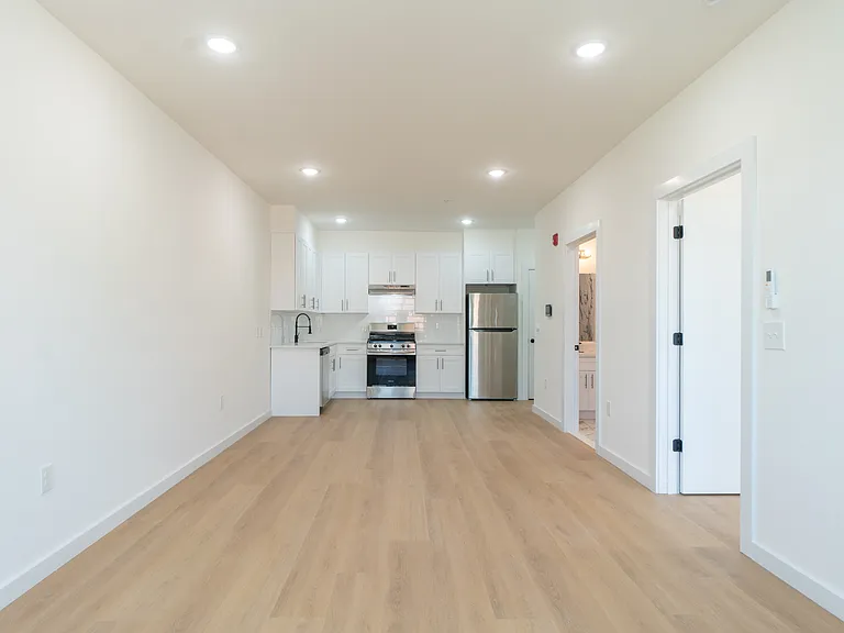 52 Wheeler Ave — Photo 9
