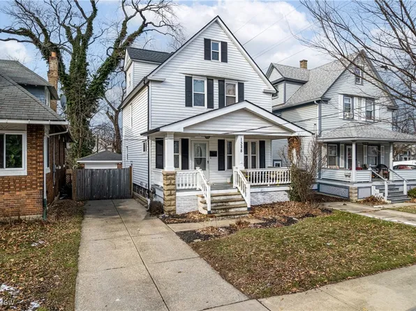 1328 Bonnieview Ave, Lakewood, OH 44107