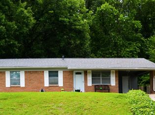 319 Blake Dr, Vicksburg, MS 39183
