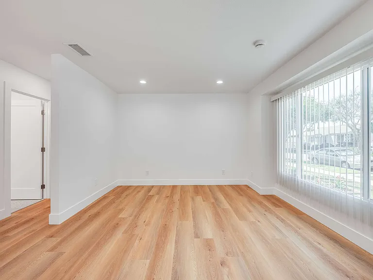 4342 Arabella St — Photo 18