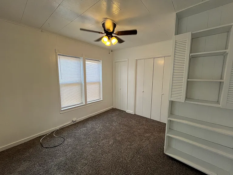 708 SW 3rd St — Photo 21