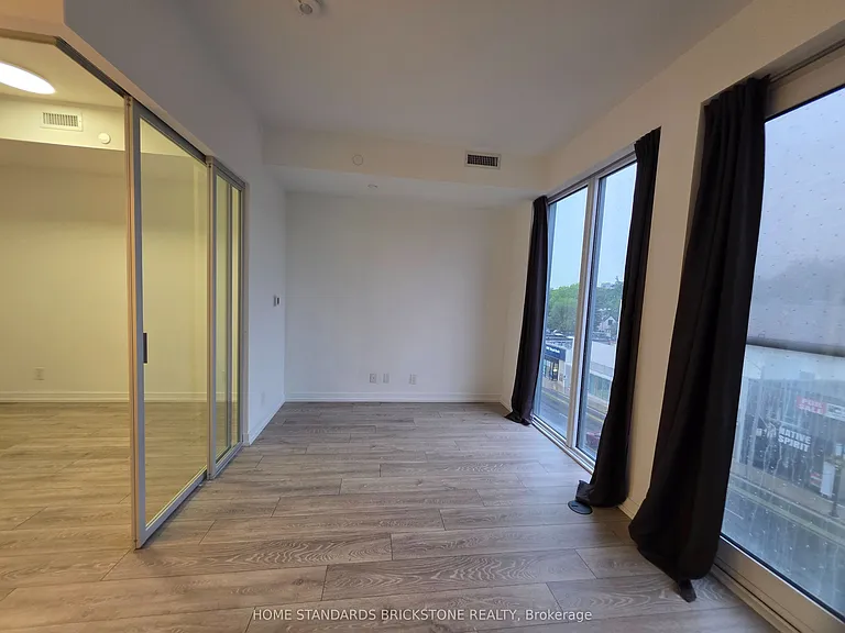 2020 Bathurst St W #528 — Photo 18