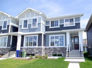 326 W Sundown Rd, Cochrane, AB T4C2T2