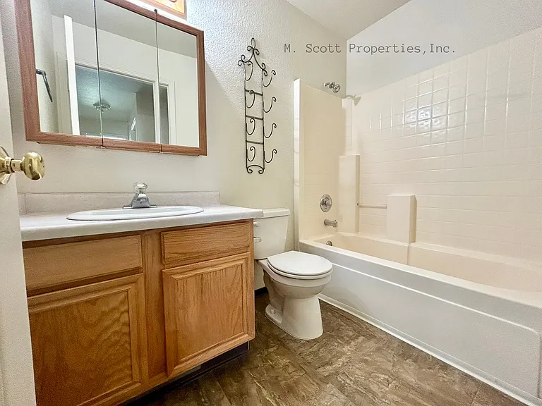 1449 N Marion Russell Dr — Photo 6