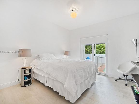 5th image of 2924 Jefferson St #0