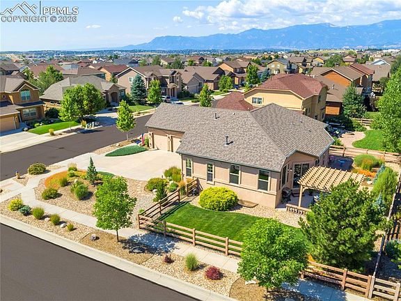 4th image of 6088 Harney Dr