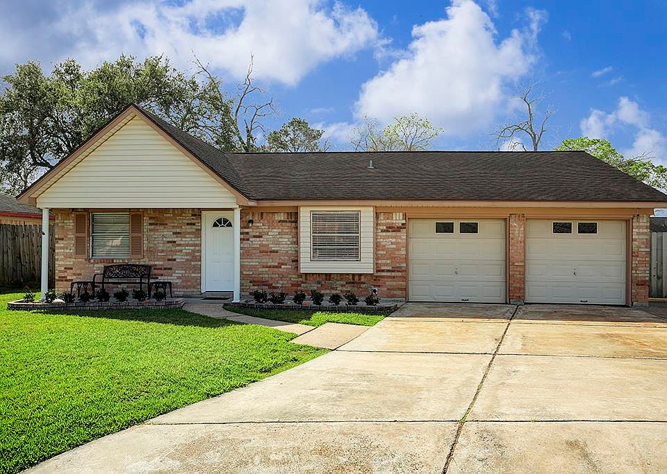 1st image of 1013 Sunset Cir