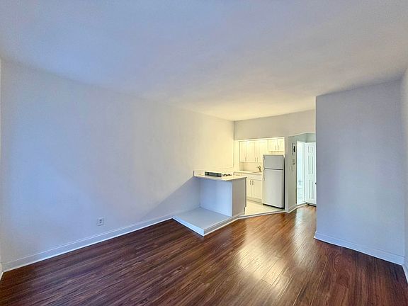 2nd image of 1594 3rd Ave APT 4C