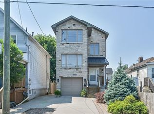 50 Keith St, Hamilton, ON L8L3S3