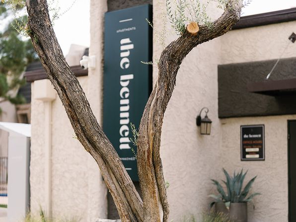 2851 S Decatur Blvd APT 2