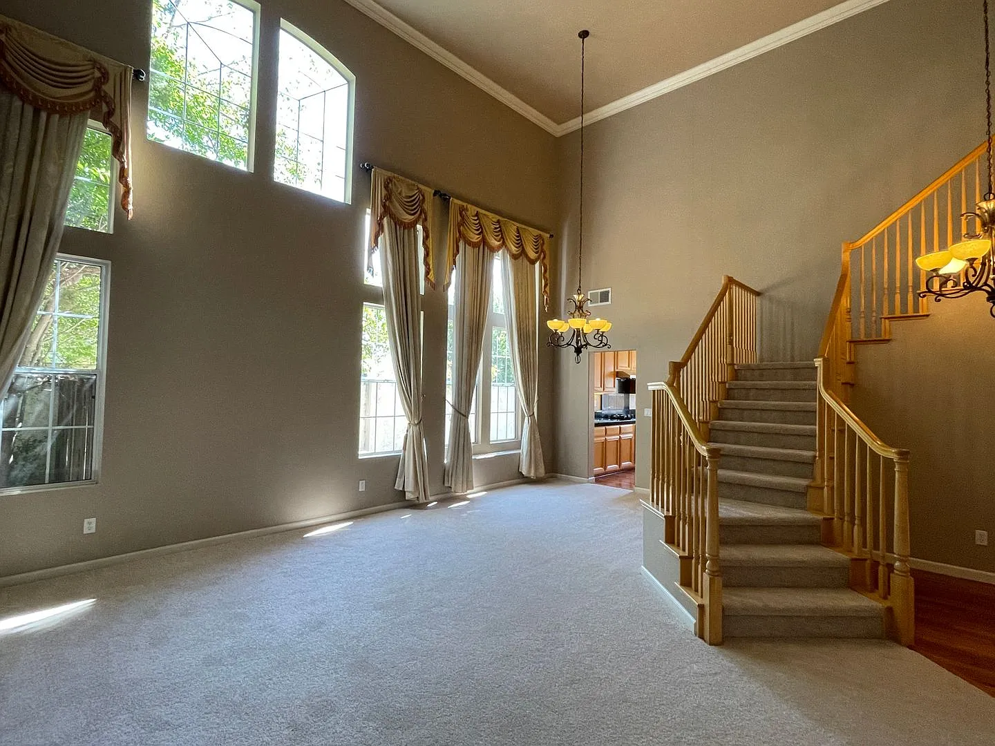Gorgeous, Spacious 5 Bedroom 3 Bath Evergreen Gem — Photo 2