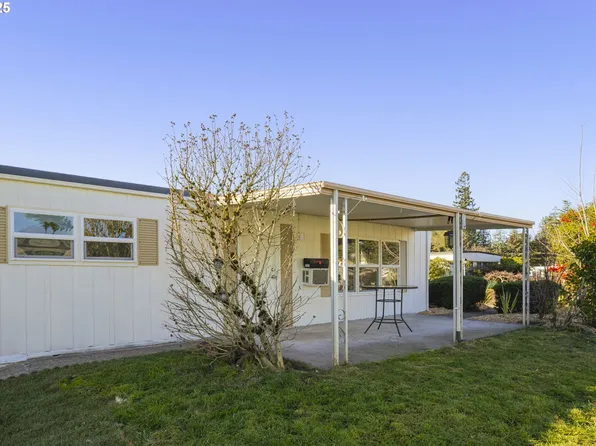11624 SW Royal Villa Dr, Portland, OR 97224