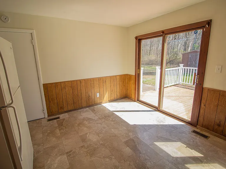 31 Mildred Ln — Photo 5