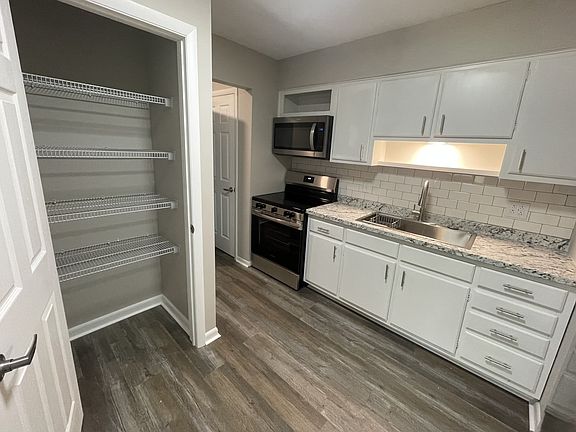 Large in-kitchen pantry
