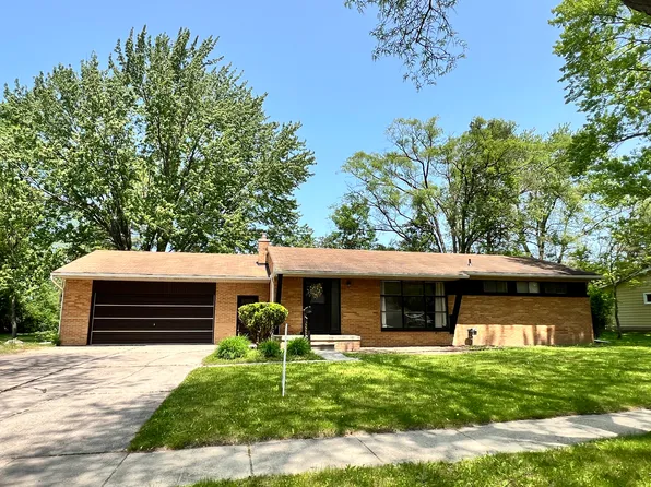 209 Wilson Dr, Midland, MI 48642