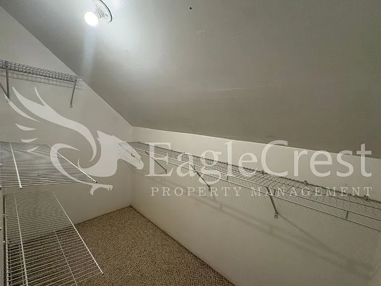 613 Locust St — Photo 46