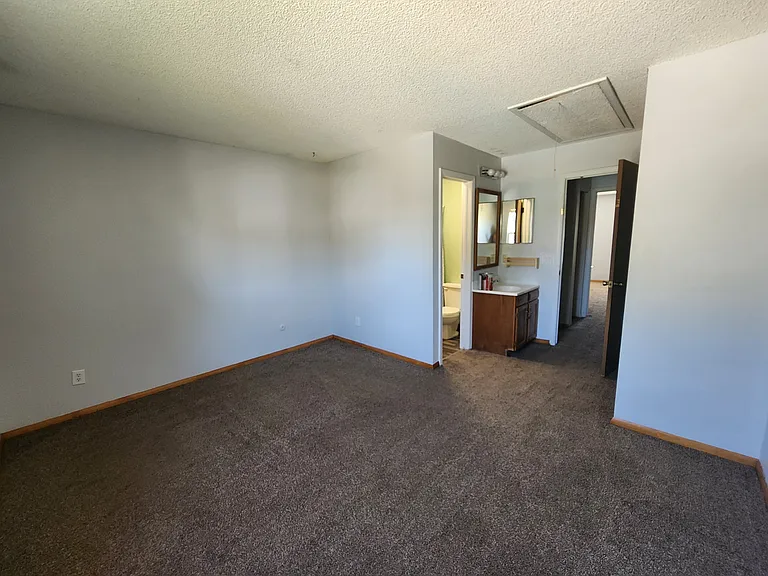 8813 W Floyd Ave — Photo 5