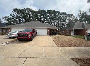 1584 N Evening Shade Dr #1584, Fayetteville, AR 72703