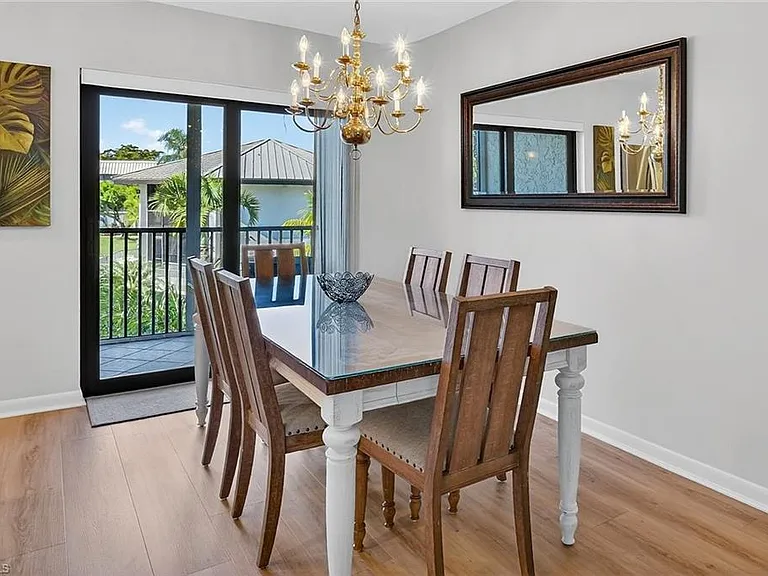 788 Park Shore Dr #B22 — Photo 12