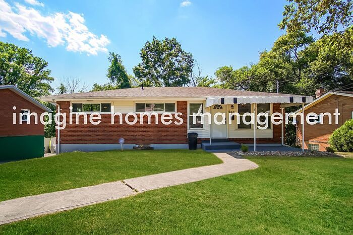 1st image of 566 Firethorne Dr