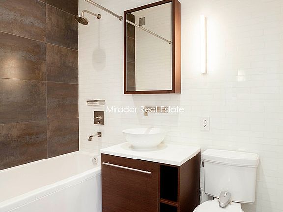 2nd image of 2 Water St APT 15D