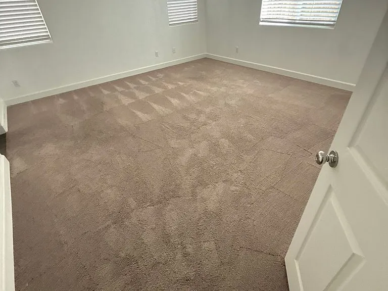 404 Manuel Ct — Photo 11